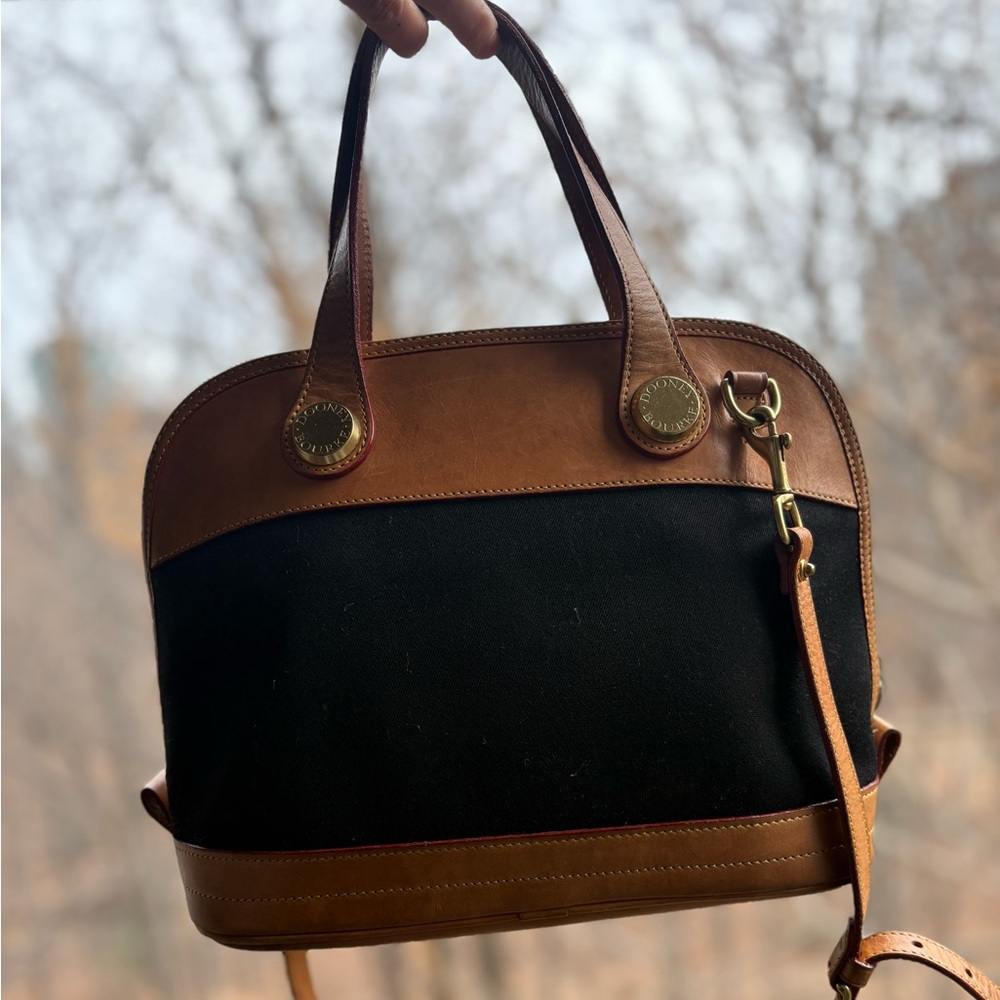 Dooney & Bourke Cabriolet Domed Zip-Zip Satchel | A57069 | Like-New Condition - Picture 5 of 16